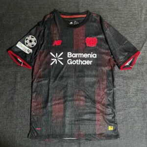 Camiseta titular Bayer Leverkusen 2025/26. Version Jugador
