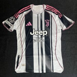 Camiseta titular Juventus 2025/26. Versión jugador