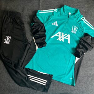 Conjunto Liverpool 2025/26.