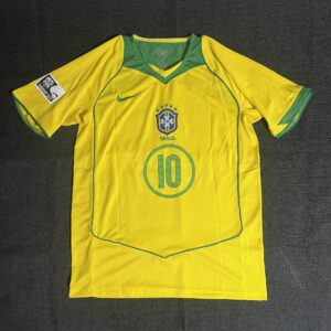 Camiseta titular Brasil 2004. Retro